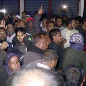 জাপা প্রার্থীকে আটকে হেনস্তা, এনসিপির ২ কর্মীকে ধরে পুলিশে দিলো জনতা