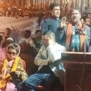 কৃষক দল নেতার বিরুদ্ধে থানায় ৩২ অভিযোগ, ভোটারদের রগ কাটার হুমকি